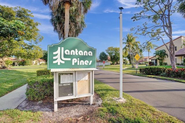 2815 Black Pine Ct, Lake Worth, FL 33462