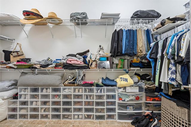 2872 SE 3rd St, Homestead, FL 33033