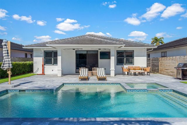 2872 SE 3rd St, Homestead, FL 33033