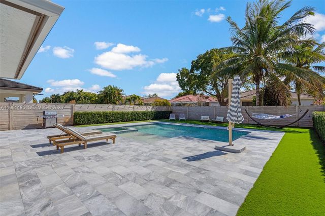 2872 SE 3rd St, Homestead, FL 33033