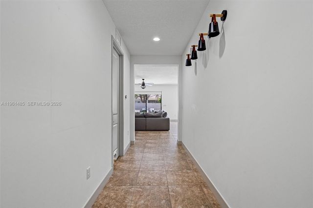 2872 SE 3rd St, Homestead, FL 33033