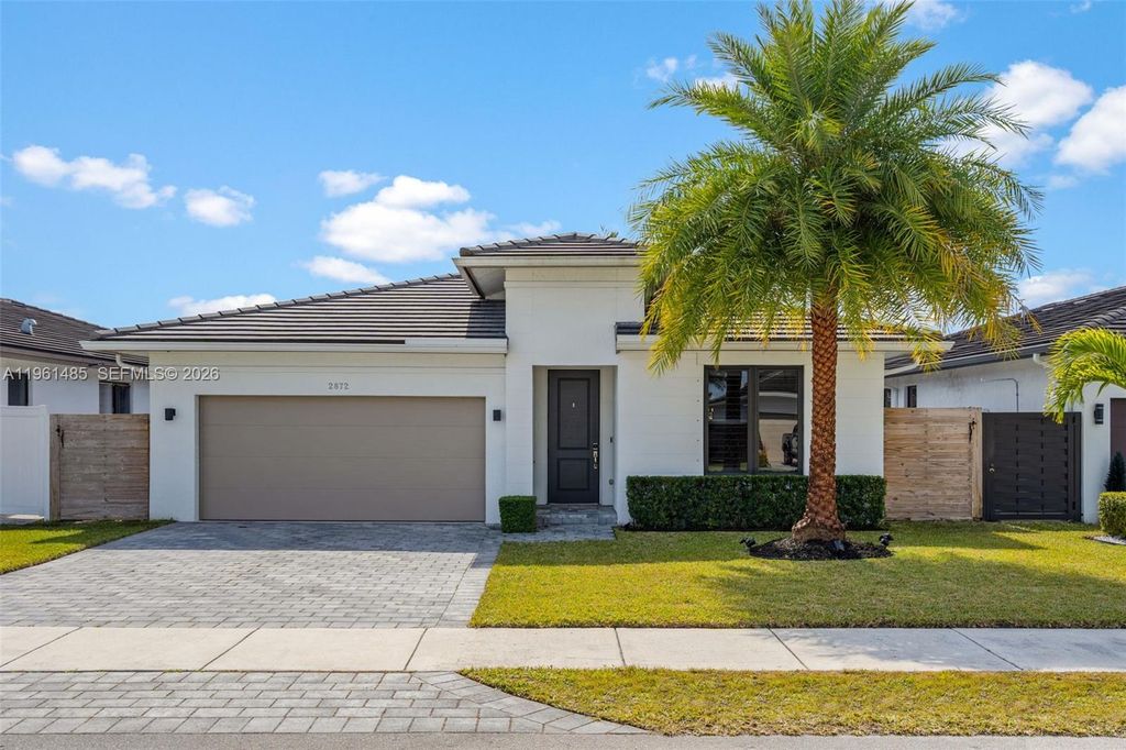 2872 SE 3rd St, Homestead, FL 33033