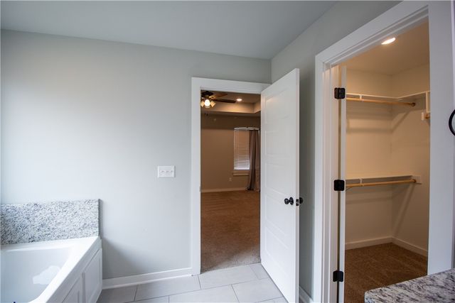 305 Pin Oak Street, Gentry, AR 72734