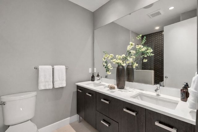 288 C Street 5, Boston, MA 02127