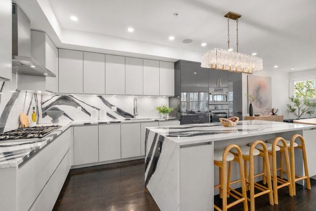 288 C Street 5, Boston, MA 02127