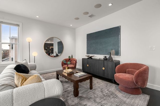 288 C Street 5, Boston, MA 02127