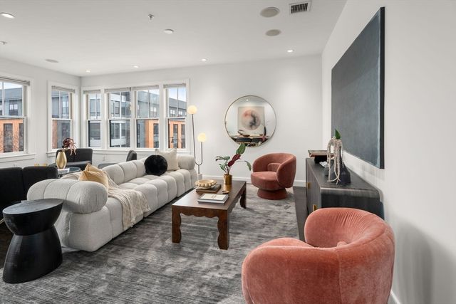 288 C Street 5, Boston, MA 02127