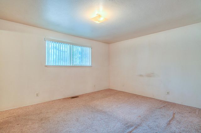 16054 Burgess Road, La Pine, OR 97739