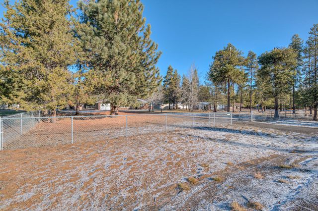16054 Burgess Road, La Pine, OR 97739