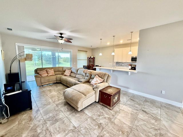 722 Yearling Trail, Sebastian, FL 32958