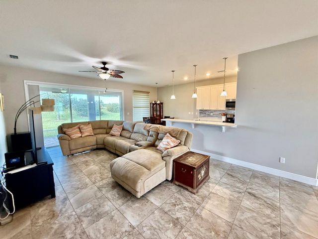 722 Yearling Trail, Sebastian, FL 32958