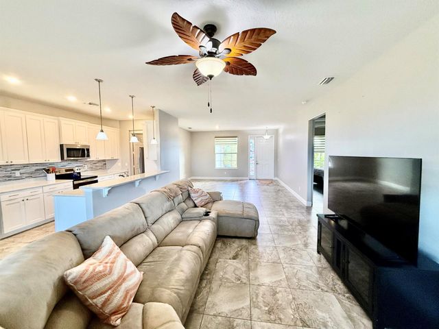 722 Yearling Trail, Sebastian, FL 32958