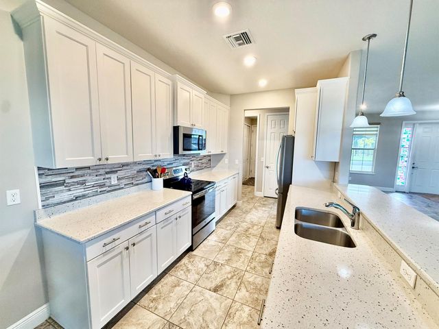 722 Yearling Trail, Sebastian, FL 32958