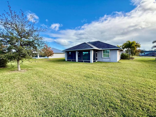 722 Yearling Trail, Sebastian, FL 32958