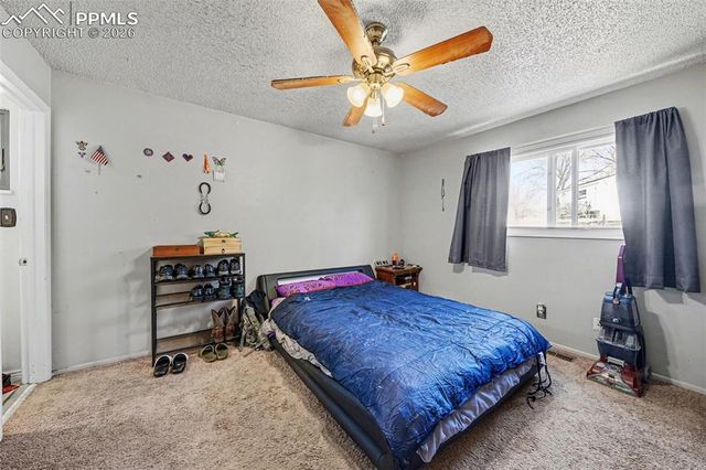 1027 De La Vista Lane, Colorado Springs, CO 80911