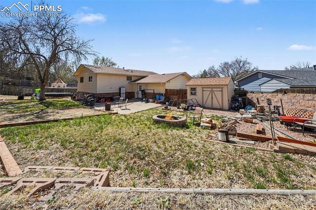 1027 De La Vista Lane, Colorado Springs, CO 80911