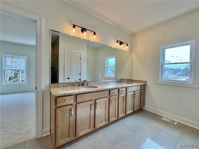 55 Birch Lane, Amherst, NY 14221