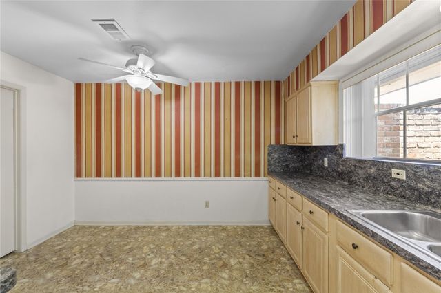 16410 Hickory Knoll Drive, Houston, TX 77059