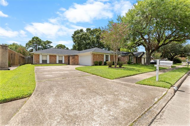 16410 Hickory Knoll Drive, Houston, TX 77059