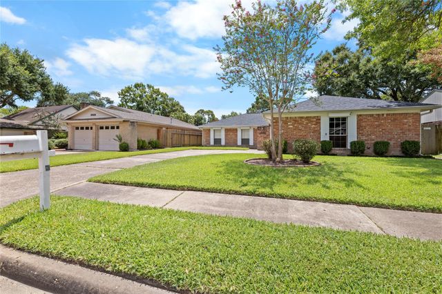 16410 Hickory Knoll Drive, Houston, TX 77059