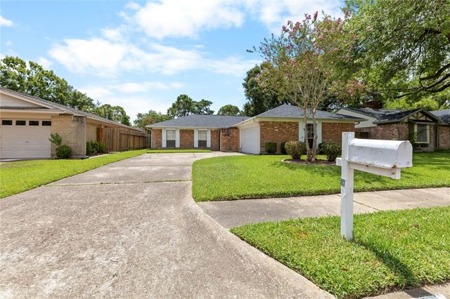 16410 Hickory Knoll Drive, Houston, TX 77059