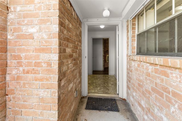 16410 Hickory Knoll Drive, Houston, TX 77059