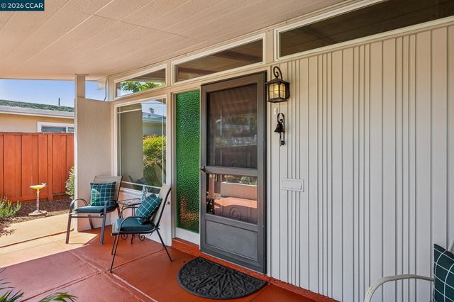 27621 Loyola Ave, Hayward, CA 94545