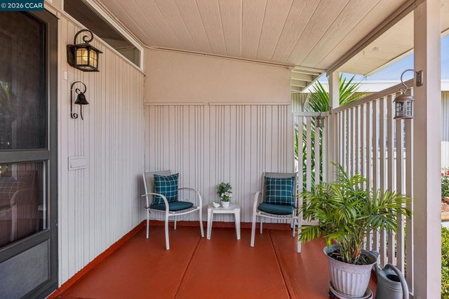 27621 Loyola Ave, Hayward, CA 94545