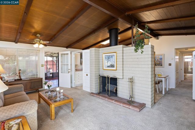 27621 Loyola Ave, Hayward, CA 94545
