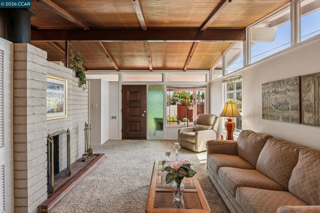 27621 Loyola Ave, Hayward, CA 94545