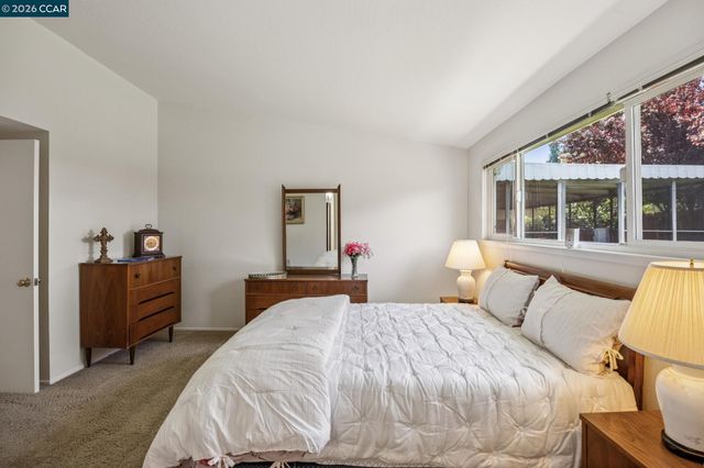 27621 Loyola Ave, Hayward, CA 94545