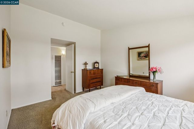 27621 Loyola Ave, Hayward, CA 94545