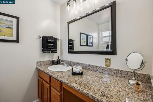 27621 Loyola Ave, Hayward, CA 94545