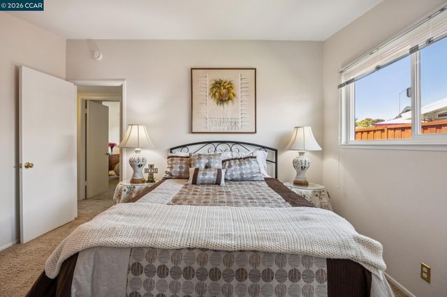 27621 Loyola Ave, Hayward, CA 94545