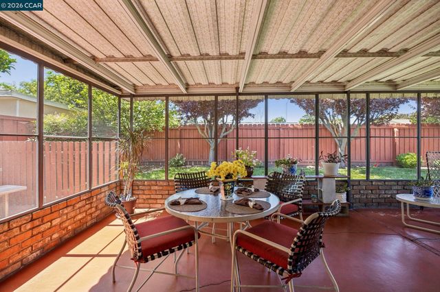 27621 Loyola Ave, Hayward, CA 94545