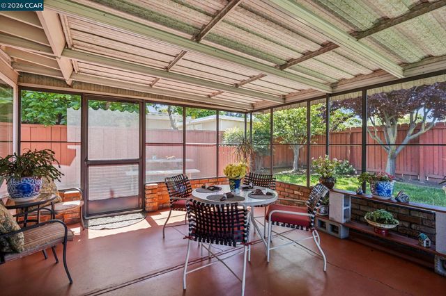 27621 Loyola Ave, Hayward, CA 94545