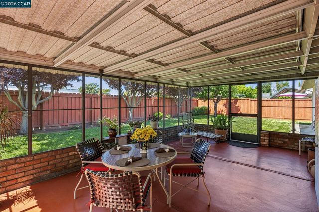 27621 Loyola Ave, Hayward, CA 94545