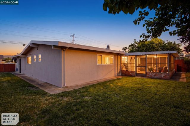 27621 Loyola Ave, Hayward, CA 94545