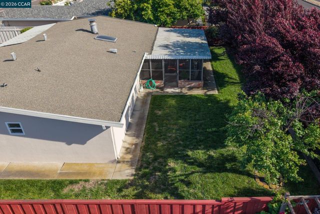27621 Loyola Ave, Hayward, CA 94545
