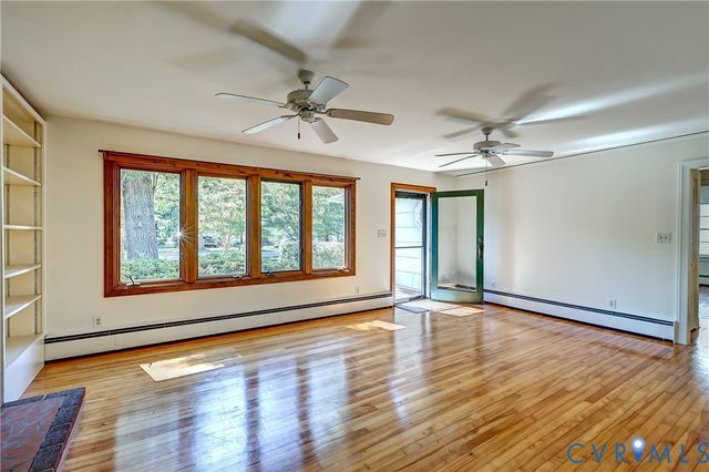 1817 Pocoshock Blvd, North Chesterfield, VA 23235