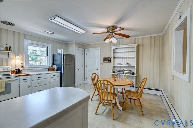 1817 Pocoshock Blvd, North Chesterfield, VA 23235