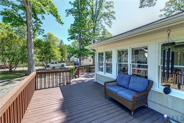 1817 Pocoshock Blvd, North Chesterfield, VA 23235