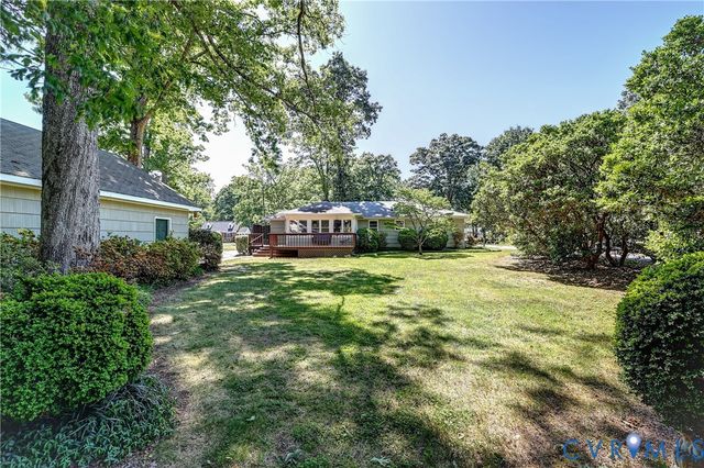1817 Pocoshock Blvd, North Chesterfield, VA 23235