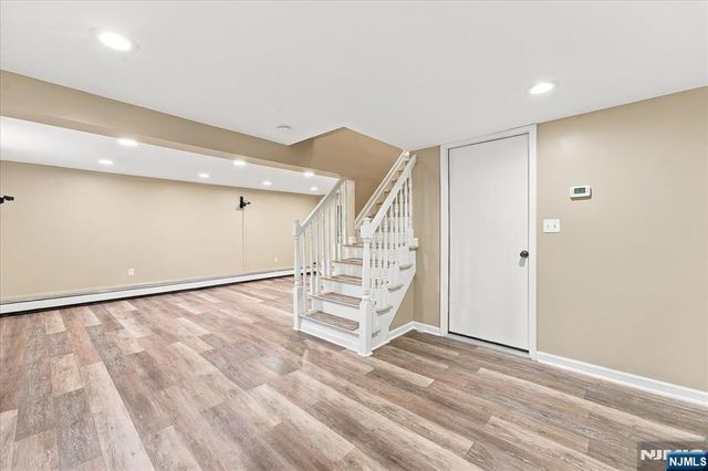 2 Crescent Road, Hopatcong, NJ 07843