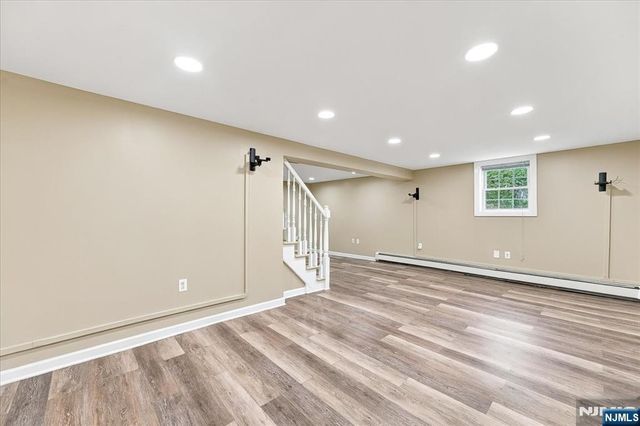 2 Crescent Road, Hopatcong, NJ 07843