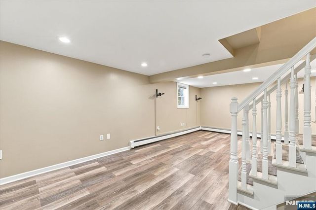 2 Crescent Road, Hopatcong, NJ 07843
