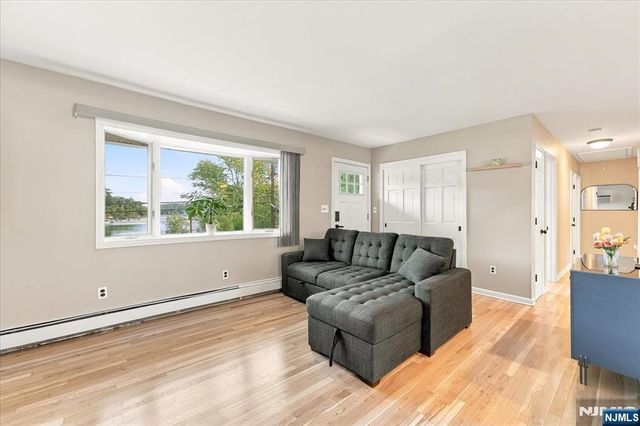 2 Crescent Road, Hopatcong, NJ 07843
