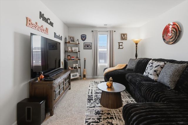 2018 Winterberry Trail, Wonder Lake, IL 60097