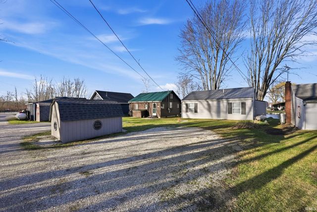 23 EMS B1E Lane, Leesburg, IN 46538