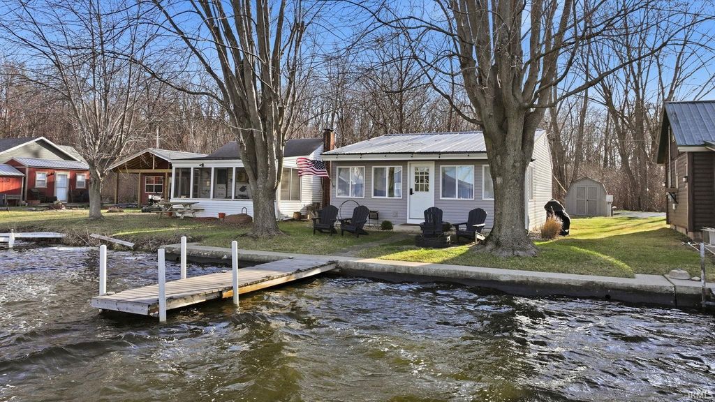 23 EMS B1E Lane, Leesburg, IN 46538